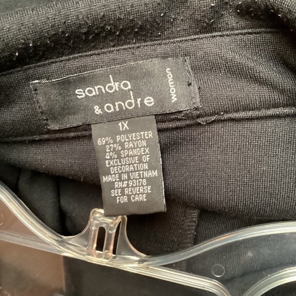 Sandra & Andre ladies black coat, size 1X - Picture 7 of 7